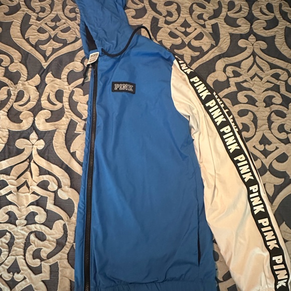 PINK windbreaker - Picture 2 of 4